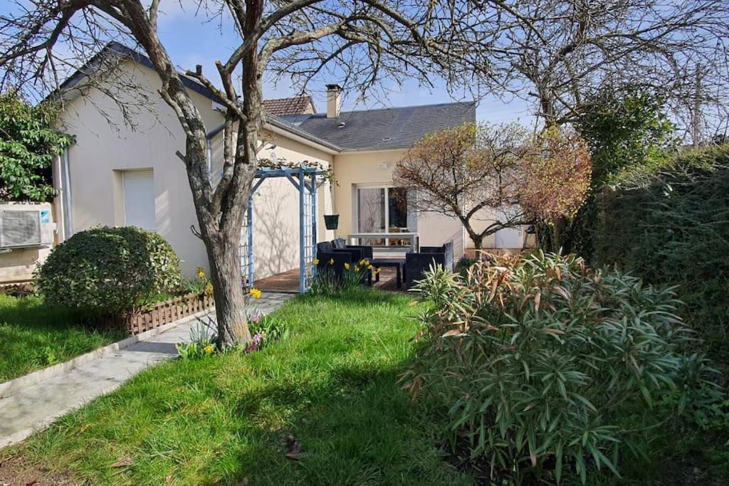 Maison De Vacances Familiale Ouistreham Exterior foto